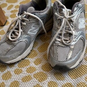 New Balance silver Sneakers